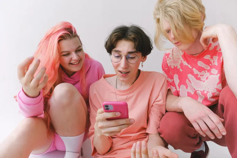 No Algorithm, No Audience, No Problem: How the Group Chat Became America's Digital Living Room
